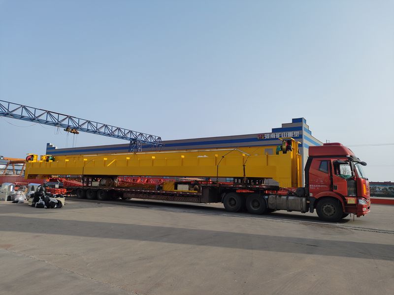 通用橋式起重機  QD32/5t—25.5m  制作完成，發往河南洛陽交付客戶使用